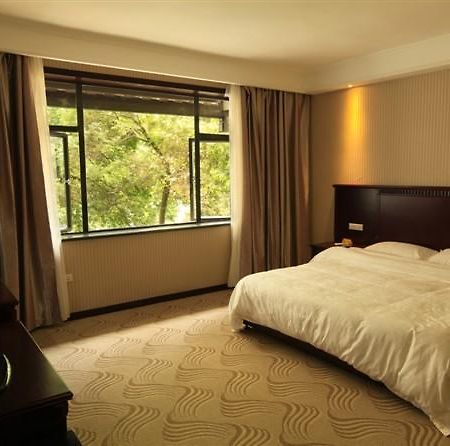 Yangshuo Hua Xiang Man Ting West Street Hotel חדר תמונה